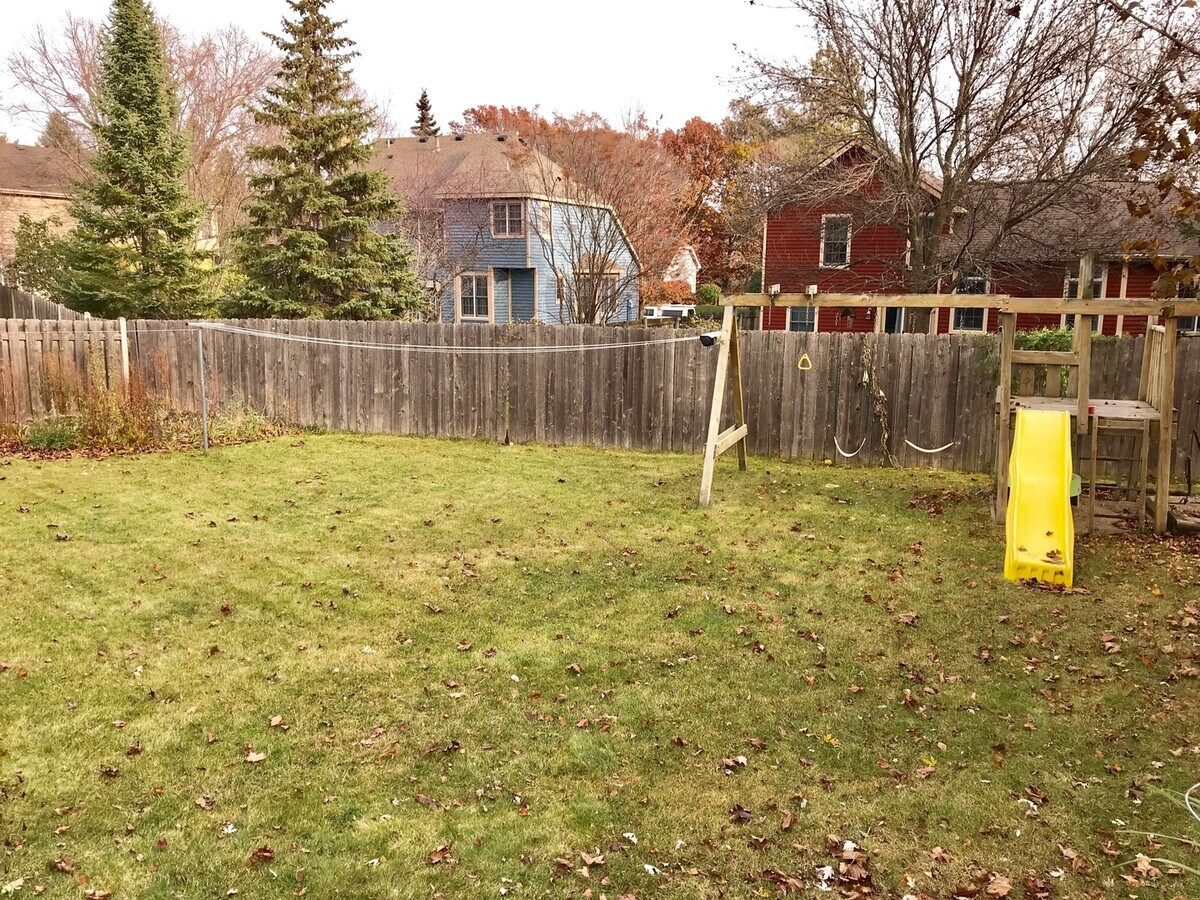 Photo - 8958 Knollwood Dr