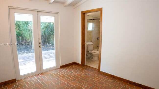 Photo - 796 NE 88th St