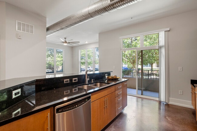 Photo - 300 Finsbury St