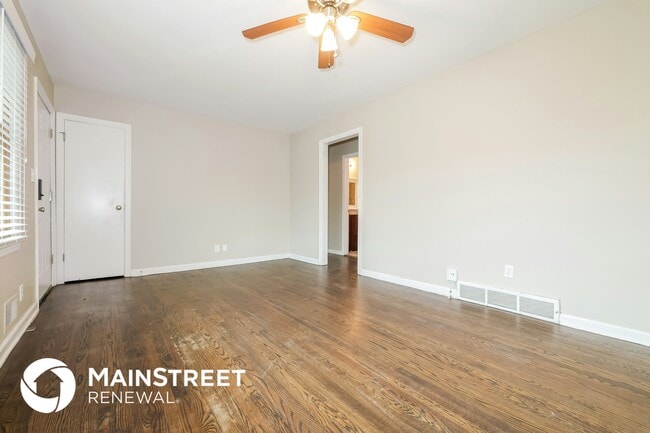 Photo - 4806 Vermont Ave