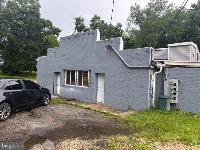 Building Photo - 5455 Mason Springs Rd Unit A Rental