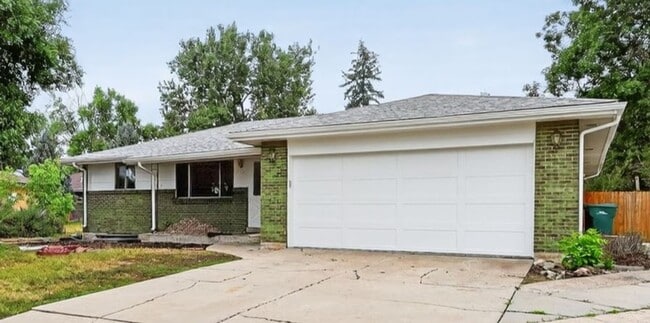 Building Photo - 9302 W Louisiana Ave Rental