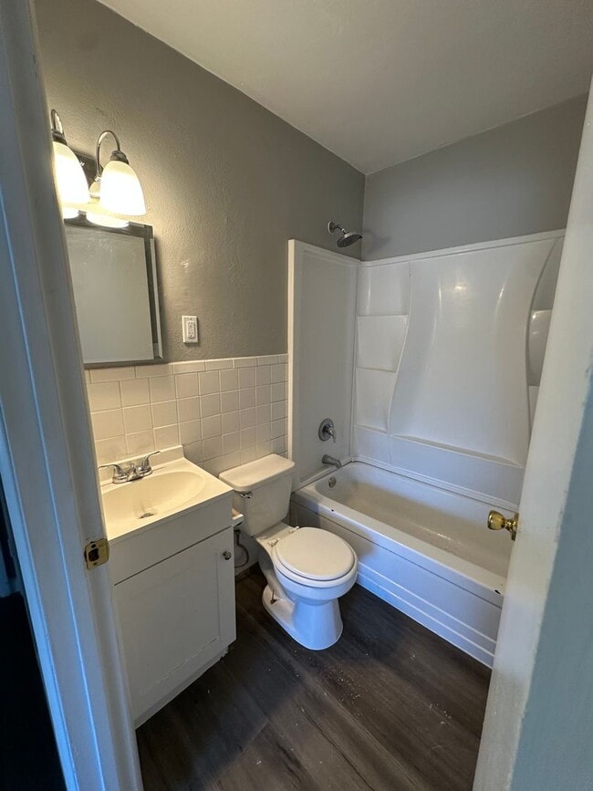 Photo - 4701 S Pointe Dr