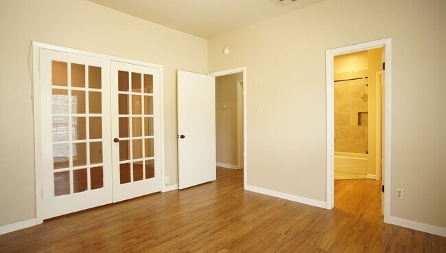 Photo - 3/2 Condo in Quiet North Campus Unidad 101