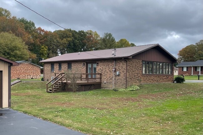 Photo - 10 Holland Ct