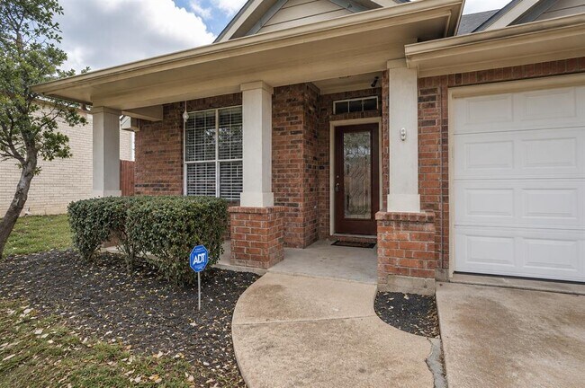 Photo - 1402 Weatherford Dr