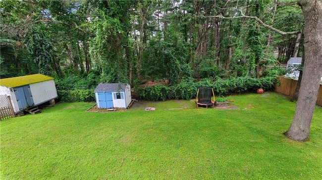 Photo - 111 Oak Tree Ave