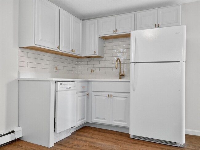 425 Medford St Unit 1##