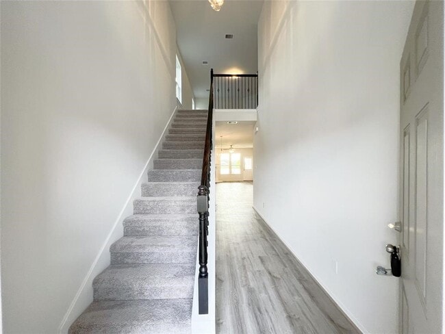 Photo - 15502 Islandview Ln