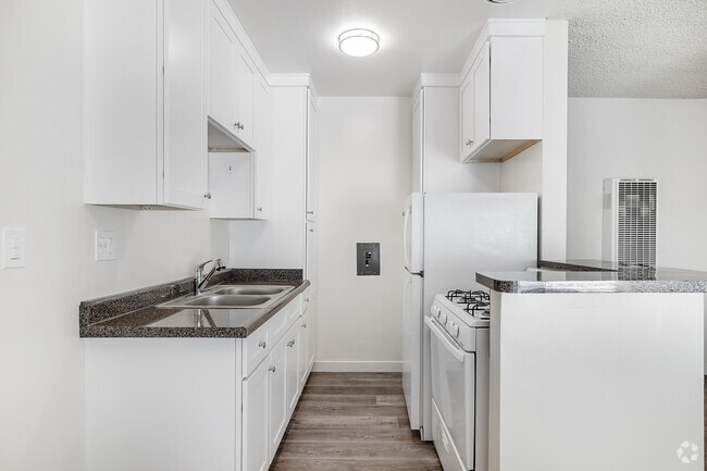 Interior Photo - Venice-12915