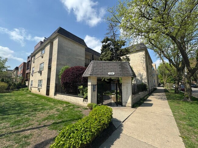 Photo - 4056 N California Ave Condo Unit 2C
