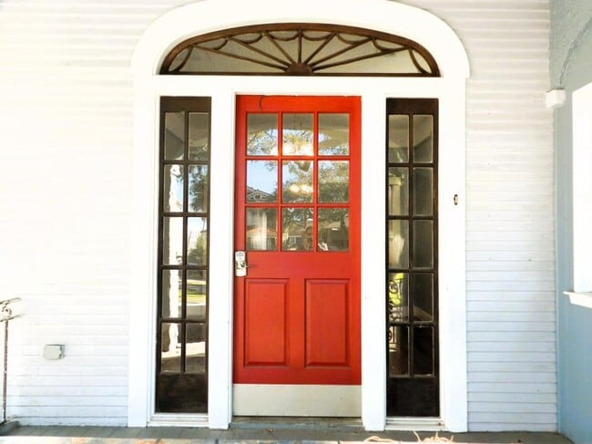 Photo - 4535 Canal St