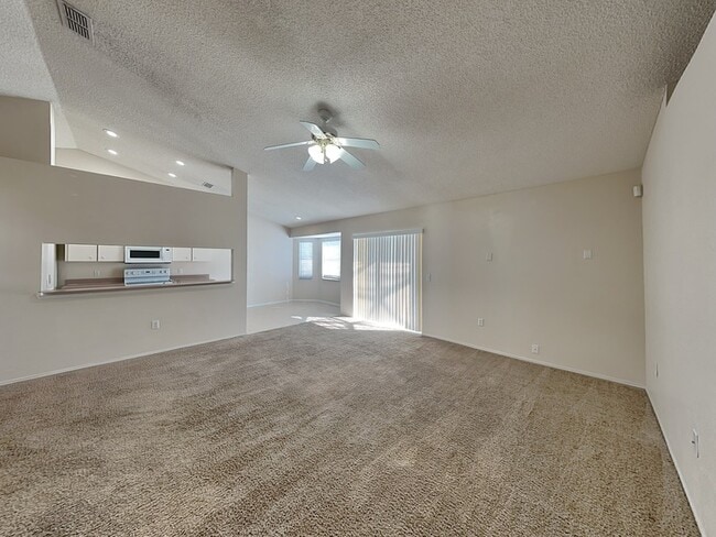 Photo - 523 Terranova Cir