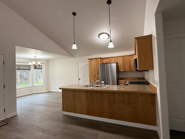 Kitchen - 20510 Wooded Hollow Cir