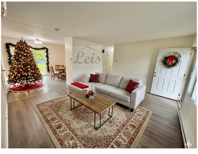 Photo - 1449 Skylark Dr