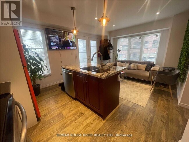 Photo - 16 Lawrencetown St