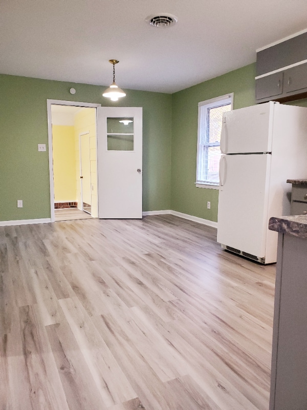 Photo - 1350 Shaw Rd