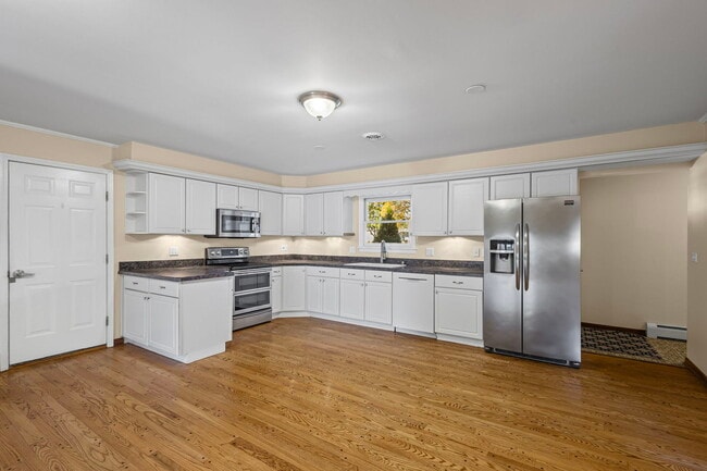 Photo - 963 Garden Ln