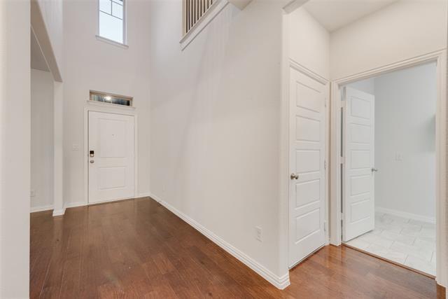 Photo - 2418 Hillview Dr