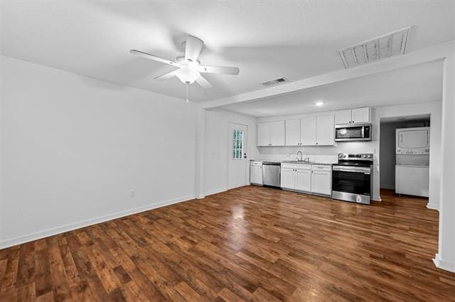 105 Short St