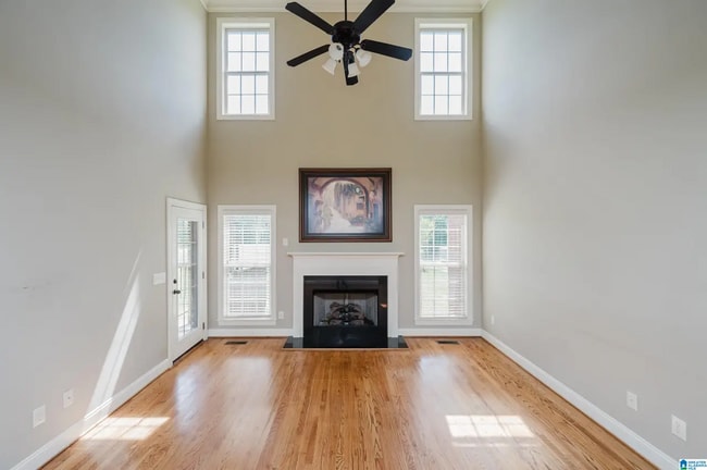 Photo - 545 Legacy Dr