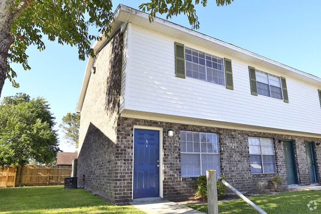 Patriots Place Townhomes