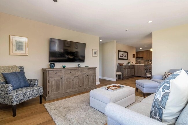 Photo - 8263 Camino Del Oro Unidad 271