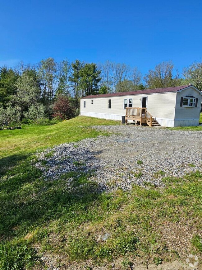 Building Photo - 3 Bed 1 Bath Wiscasset Rental