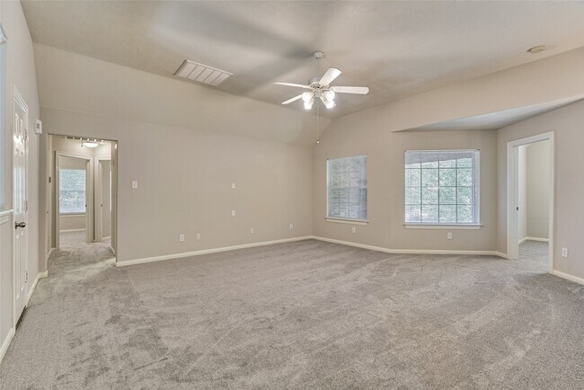 Building Photo - 7 Raindance Ct