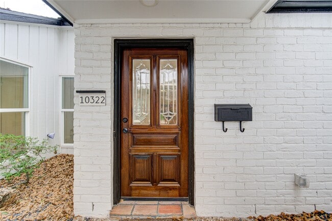 Photo - 10322 Lynbrook Hollow St