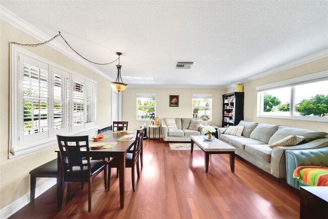 Photo - 2701 Middle River Dr Unit 11