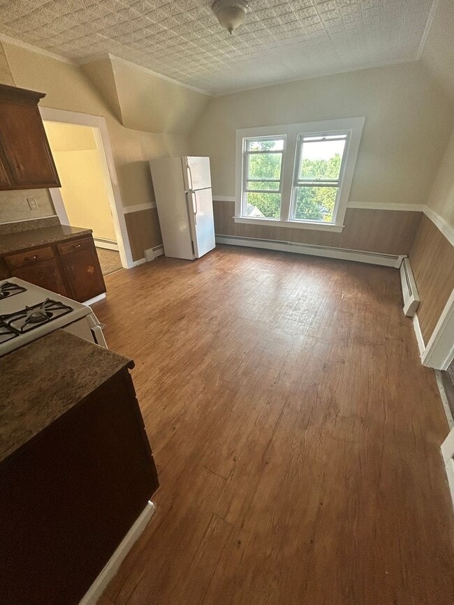 Photo - 5 Oak St Unit 3