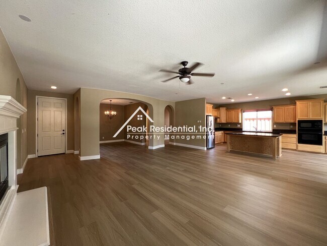 Photo - Beautiful 3bd/2.5ba Elk Grove Home