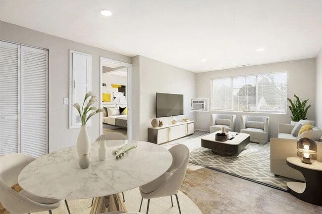 Building Photo - Coves at Columbus on Hilton Avenue Rental
