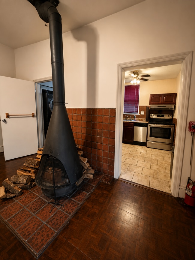 Photo - 420 W Chelten Ave