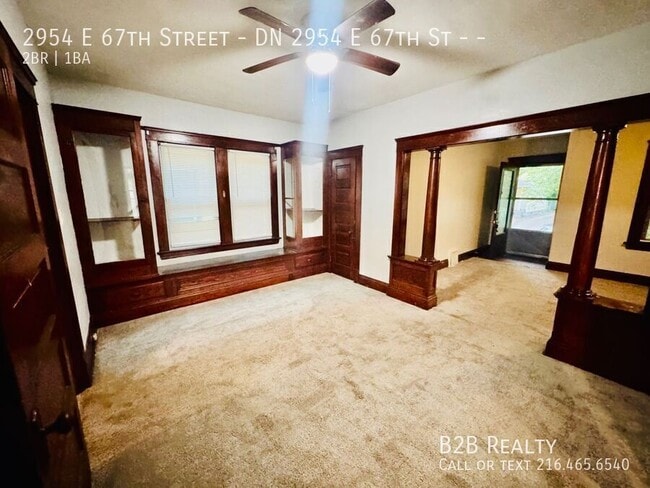 2954 E 67th St Unidad -