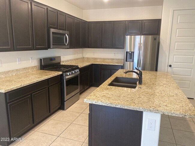 Photo - 826 W Nova Pl