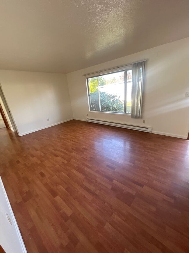 Photo - 3 Bedroom 1 Bath House Country Feel with City Access!