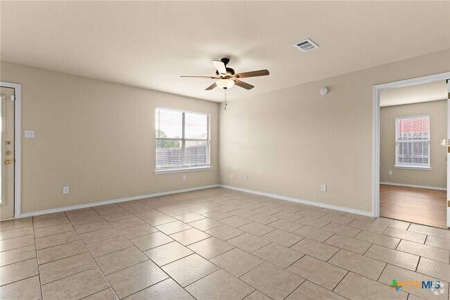 Building Photo - 3606 Viewcrest Dr Rental