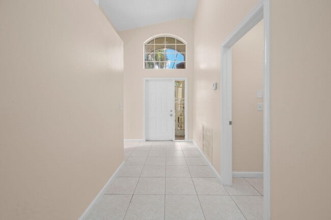 Photo - 6980 SE Twin Oaks Cir