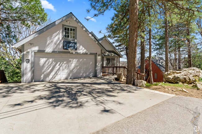 Building Photo - 221 Grizzly Rd Rental
