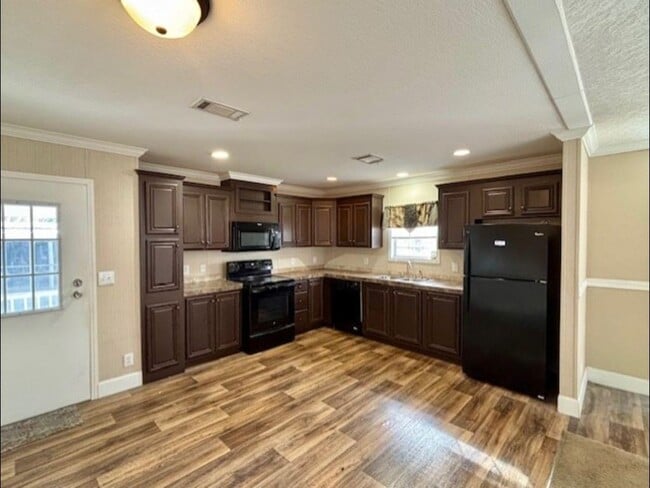 Photo - 54 Kings Way