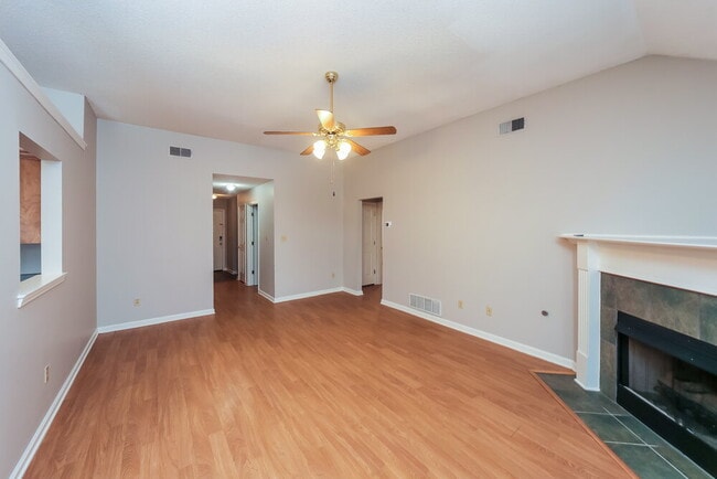 Photo - 8243 Cross Point Dr