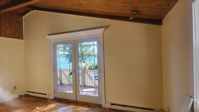 Photo - 18 Sawdy Pond Ave