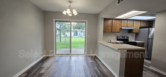 Photo - 5416 Evard Rd