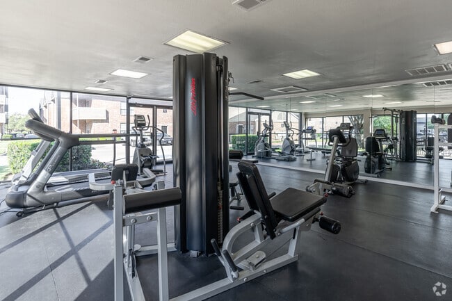 24 Hour Fitness Facility