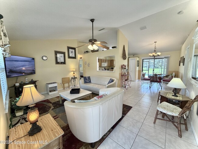 Photo - 757 Beard Ave