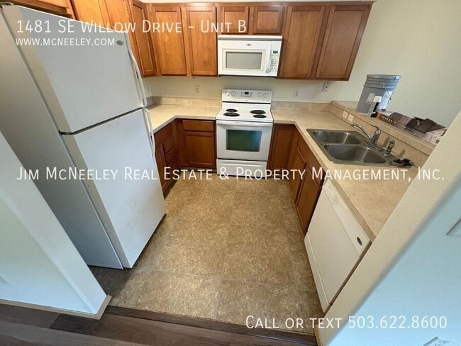 Photo - 1481 SE Willow Dr Unit B