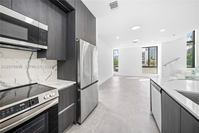 Photo - 526 SW 2nd 1