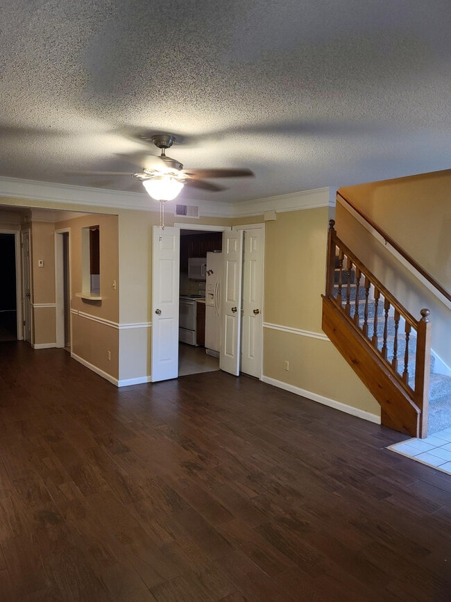 Photo - 5856 Jardin Pl